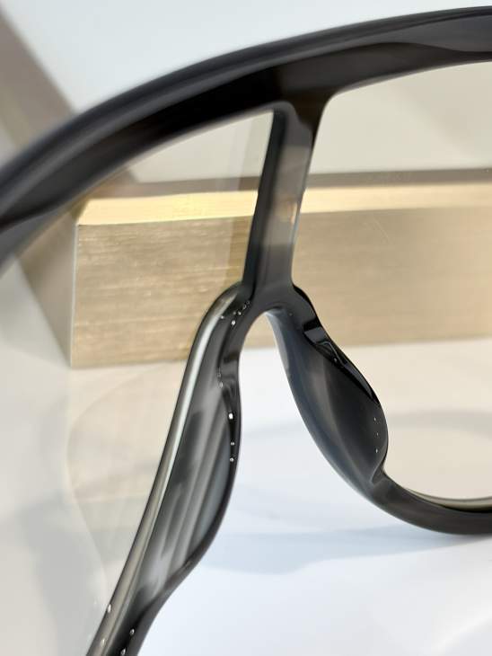 Picture of Gucci Sunglasses _SKUfw79722000fw